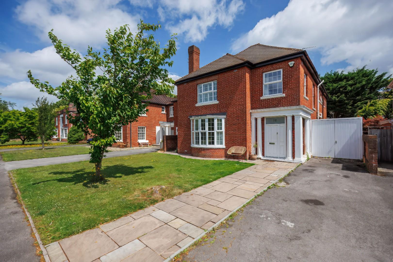 18 Queen Anne Square, Cardiff, CF10 3ED